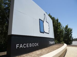 Facebook empieza a suprimir el acceso a noticias en Canadá para no pagar a los editores