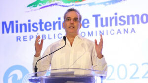 Presidente Abinader lanza plan para impulsar el turismo en Dominicana