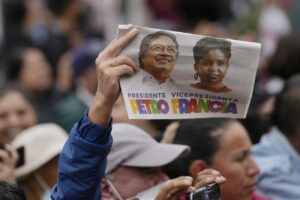Congreso de Colombia ya investiga a Petro por posibles irregularidades en su campaña
