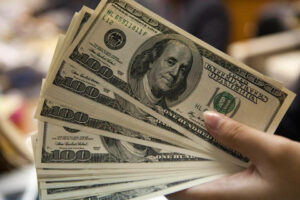 Venezuela mantendrá la lucha para «rescatar todo el dinero» en el exterior, asegura Maduro