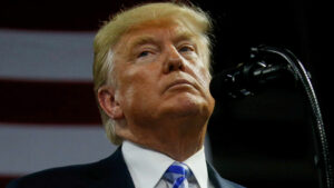 Citan a declarar a testigos del caso que podría llevar a la cuarta imputación de Trump