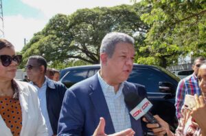 Leonel Fernández espera que las autoridades den con las causas reales que desembocaron en la explosión