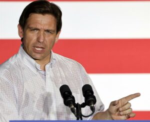 DeSantis sugiere a Disney que abandone la demanda contra Florida