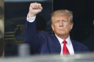 Chinches, piojos y violencia desenfrenada: Así es la cárcel donde se entregará Trump