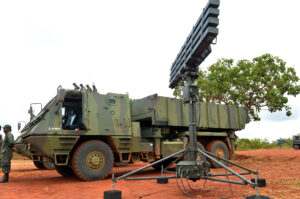 Prueban con éxito un radar desarrollado por Brasil que rastrea aviones a 150 kilómetros