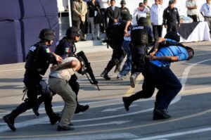 Bachelet atribuye el avance de la oposición en Latinoamérica a la inseguridad social