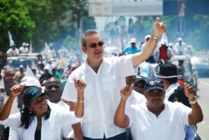 Abinader espera hacer una campaña decente y civilizada