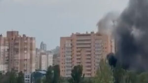 Un misil ucraniano impacta en un edificio residencial de Donetsk