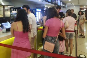 «Barbie» llega a las pantallas libanesas tras un polémico intento de censura