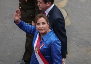 Boluarte llama «asesino» a Castillo y pide que responda por las muertes en las protestas