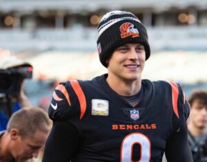 Joe Burrow, el mejor pagado en la historia de la NFL, firma por 275 millones de dólares