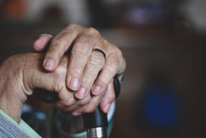 Mayores de 65 años que practican una afición tienen mejor salud y bienestar mental