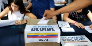 Un millar de personas trabajarán en las primarias opositoras en el exterior