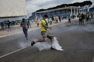 Detienen en Paraguay a un bolsonarista condenado por un frustrado atentado en Brasilia