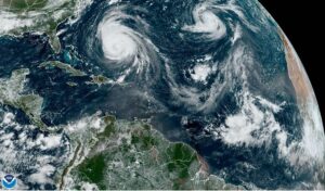Se forma en el Atlántico la depresión tropical 15, que puede convertirse en huracán