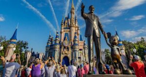 Capturan una osa que vagaba por un parque temático de Disney en Florida