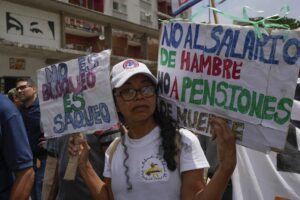 Trabajadores marchan por un «salario digno» y el cese de la «criminalización»