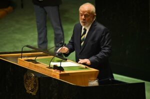 Lula rechaza usar sexo o raza como criterio para nombrar al próximo magistrado del Supremo