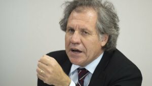 Almagro asegura que Lasso «recibió un país en democracia y deja un país en democracia»