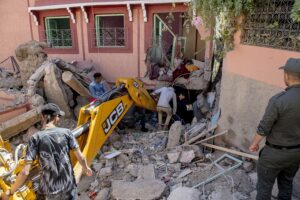 Los refugiados por el terromoto en Marruecos esperan en tiendas la reconstrucción de sus casas