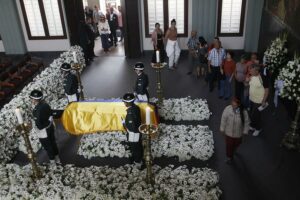 Cuerpo de Fernando Botero regresa a Medellín, el lugar donde habita su corazón