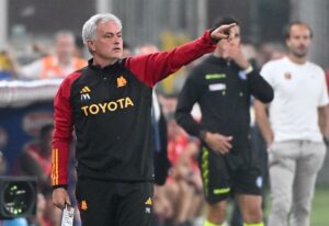 Mourinho: «Es el peor inicio de mi carrera, cada tiro a puerta es gol»