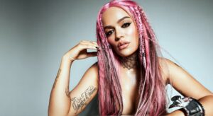 Karol G agota entradas para concierto en Medellín en hora y media y anuncia nueva fecha