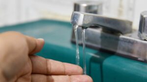 Reducen el suministro de agua en 12 alcaldías de la Ciudad de México por sequía