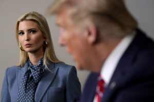 Ivanka Trump testifica en el juicio civil por fraude contra la empresa de su padre