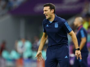 Scaloni: «Es difícil que otro equipo nos juegue como Uruguay»