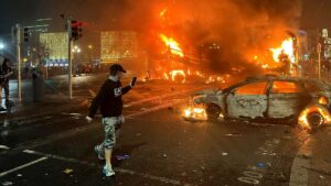 Apuñalamiento múltiple en Dublín provoca disturbios