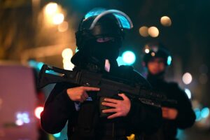 Un muerto en París: El atacante ya estaba fichado y tenía «problemas psiquiátricos»