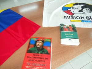 Partido Podemos exaltó la obra editorial Frases y Pensamientos de Hugo Chávez, “El Legado”