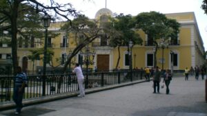 Gobierno: EE.UU. no hace mas que ratificar su desprecio por el derecho internacional