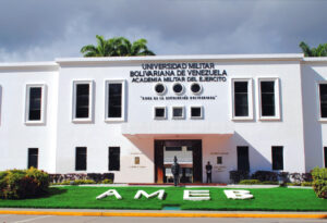 Universidad Militar Bolivariana exhortó a la Academia de la Historia a reconocer el libro Frases y Pensamientos de Hugo Chávez, “El Legado”