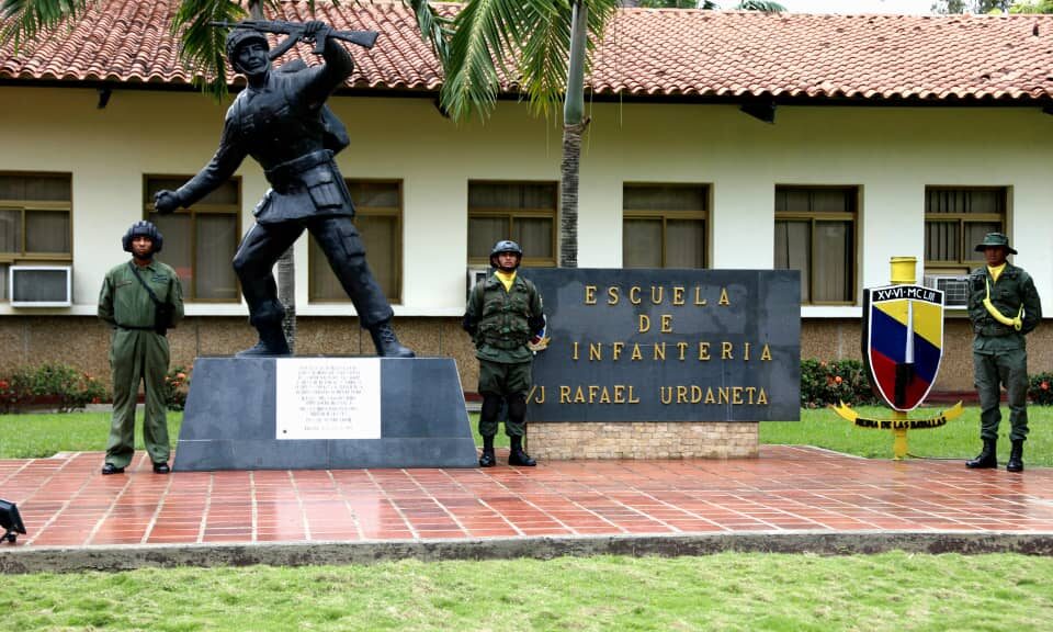 Frases y Pensamientos de Hugo Chávez, “El Legado” fue enaltecida como una obra magistral por la Escuela de Infantería de la UMBV