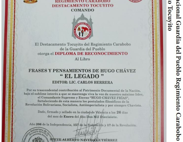 Libro de Chávez “Frases y Pensamientos” recibió condecoración del Destacamento Tocuyito de la Guardia del Pueblo