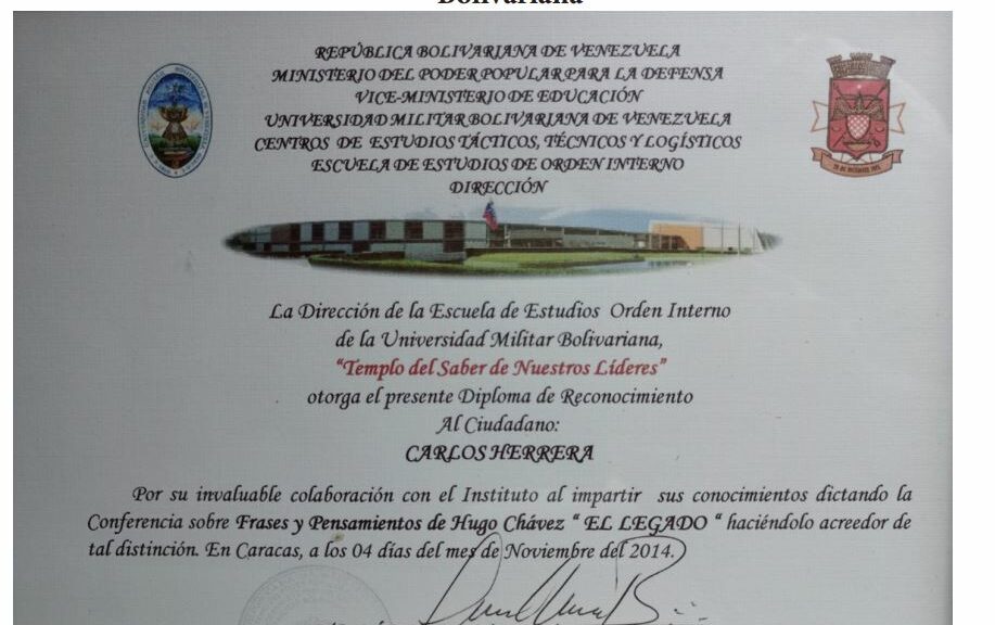 Libro de Chávez “Frases y Pensamientos” recibió condecoración de la Escuela de Estudios de Orden Interno