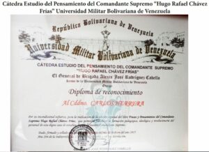 Cátedra de Estudio del Pensamiento del Comandante Supremo de la UMBV entregó reconocimiento al libro de Chávez Frases y Pensamientos “El Legado”