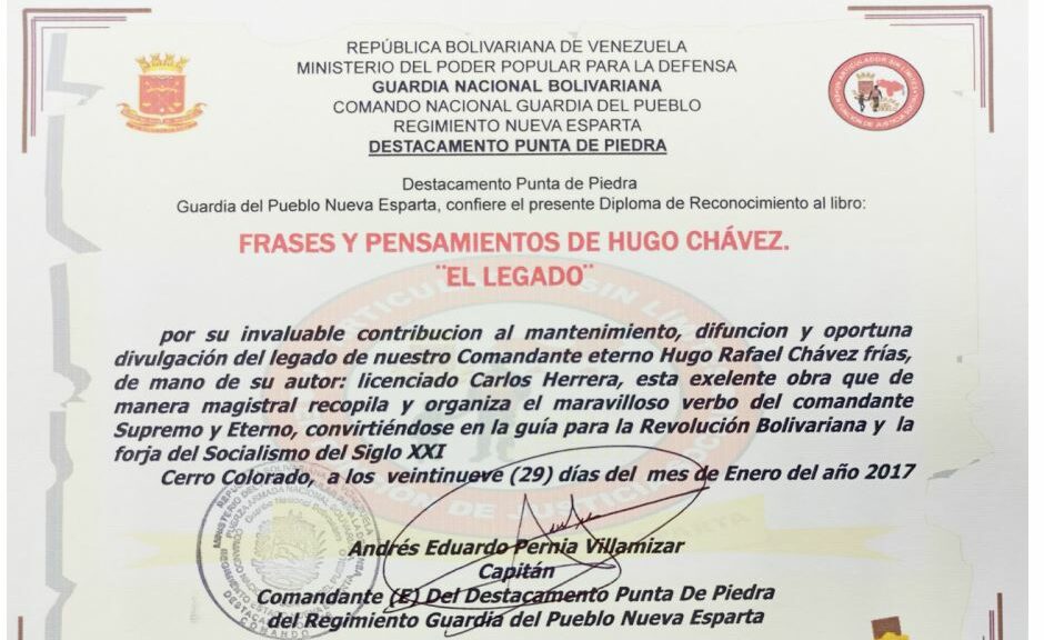 Destacamento Punta de Piedra de la GNB reconoció el libro de Chávez Frases y Pensamientos “El Legado”