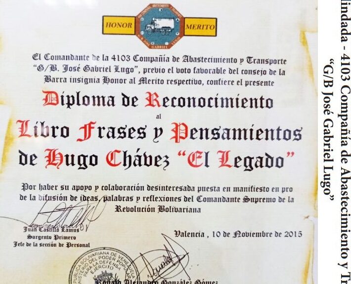 Libro de Chávez Frases y Pensamientos “El Legado” recibió reconocimiento de Honor al Mérito de la 4103 Compañía de Abastecimiento y Transporte