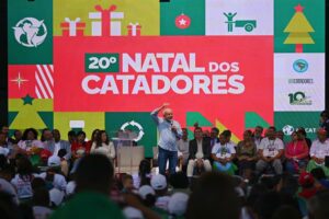 Lula celebra una Navidad anticipada con los recolectores de basura