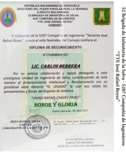 Libro de Chávez Frases y Pensamientos “El Legado” recibió reconocimiento de la 527 Compañía de Ingenieros “Teniente José Rafael Reyes”