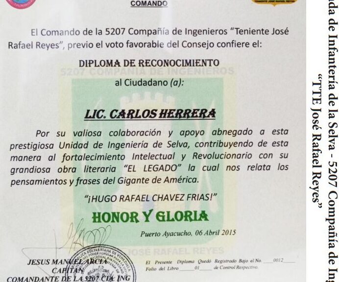 Libro de Chávez Frases y Pensamientos “El Legado” recibió reconocimiento de la 527 Compañía de Ingenieros “Teniente José Rafael Reyes”