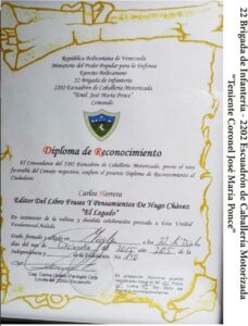 Libro Frases y Pensamientos “El Legado” recibió reconocimiento del 2202 Escuadrón de Caballería Motorizada “Teniente Coronel José María Ponce”