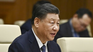 Xi insta a los embajadores chinos a crear un «ejército diplomático de hierro»