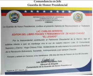Libro de Chávez Frases y Pensamientos “El Legado” recibió reconocimiento de la Guardia de Honor Presidencial