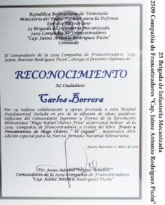 Libro de Chávez Frases y Pensamientos “El Legado” recibió reconocimiento de la 2509 Compañía de Francotiradores “Cap. Jaime Antonio Rodríguez Picón”