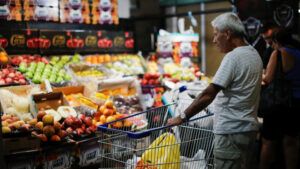 Gobierno argentino calcula que la inflación de 2023 rondará el 200 %