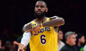 LeBron James y Giannis Antetokounmpo lideran las votaciones de los fans para el All-Star